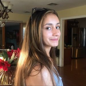 Meet your Posher, Isabella